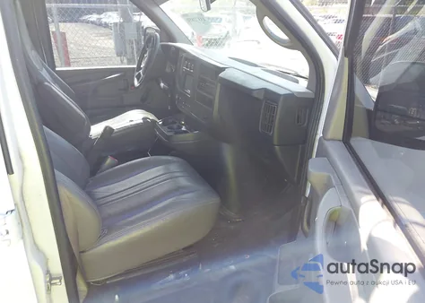 2013 Chevrolet Express 2500 Work Van z USA, uszkodzony, nr VIN 1GCWGFFA1D1158789